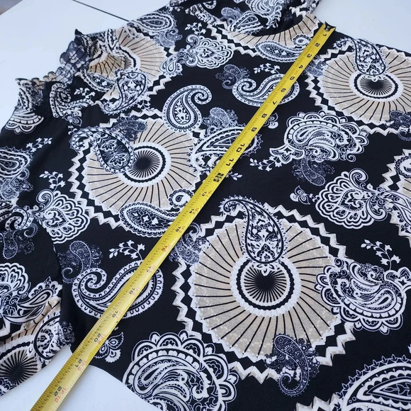 By Design Black Beige Floral Paisley Print Pullover Top Stretch Long Sleeve XL - Picture 8 of 11